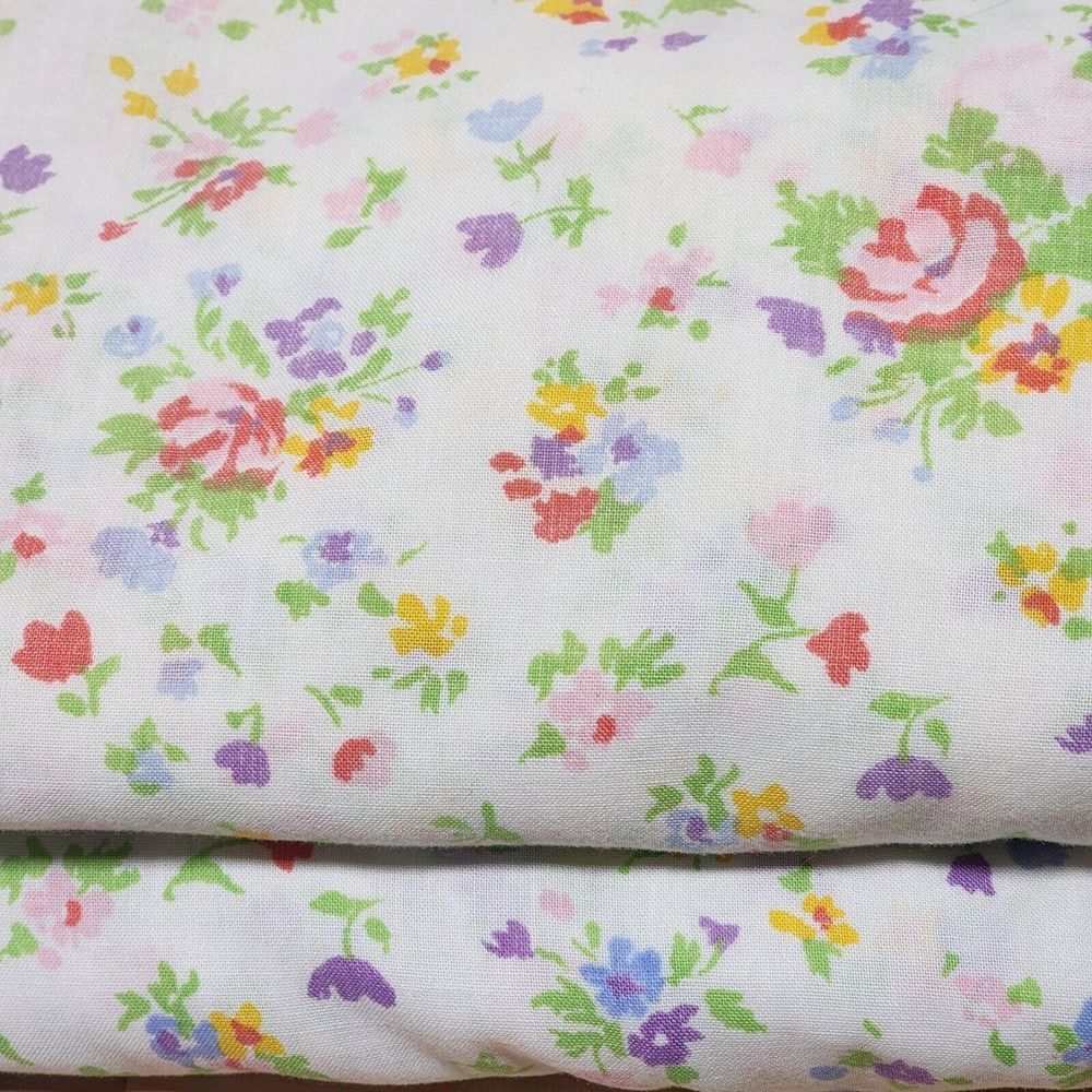 Vintage Floral Twin Sheet Set Small Flowers Pastels Pink, Blue, Green,‎ Purple